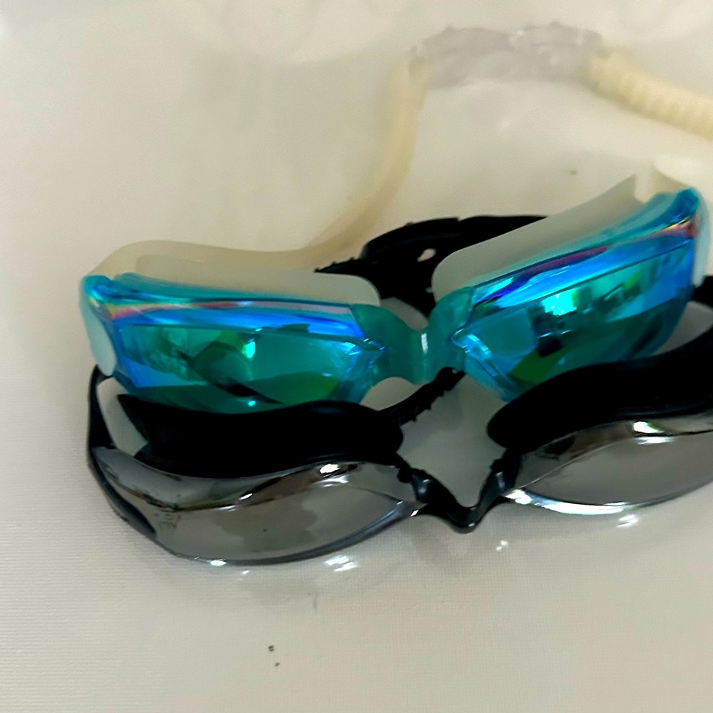 2 x Adult Mirrored Shiny Swim Goggles , one blue, one black adjustable